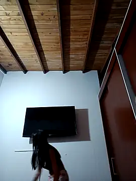 LunaZambrano online show from 11-04-25, 01:10