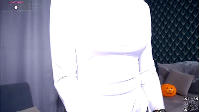 AmmyScotch online show from 10-30-25, 04:36