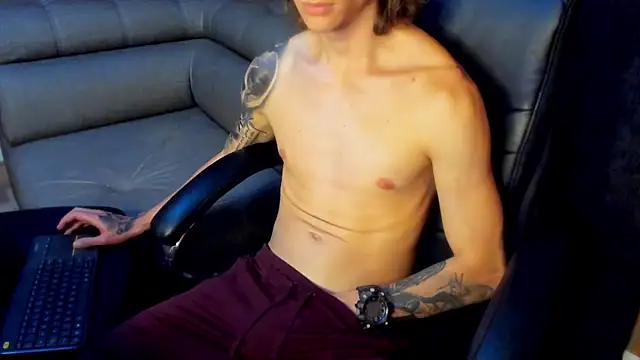 Snapshot of Dmtry6 chatting on 01-16-25, 08:57 Dmtry6 online show from 01-16-25, 08:57