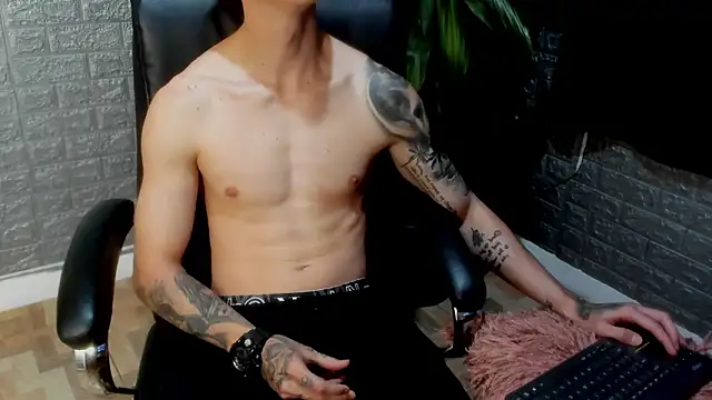 Snapshot of Dmtry6 chatting on 03-12-26, 08:48 Dmtry6 online show from 03-12-26, 08:48