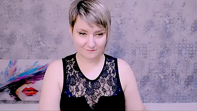 Snapshot of Djullia chatting on 01-24-25, 03:13 Djullia online show from 01-24-25, 03:13