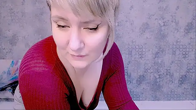 Snapshot of Djullia chatting on 02-07-25, 03:08 Djullia online show from 02-07-25, 03:08