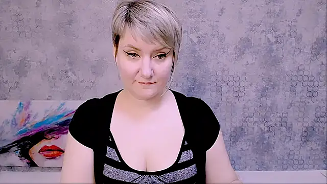 Snapshot of Djullia chatting on 02-22-25, 12:19 Djullia online show from 02-22-25, 12:19