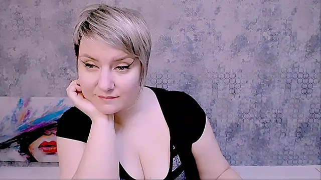 Snapshot of Djullia chatting on 02-22-25, 03:25 Djullia online show from 02-22-25, 03:25