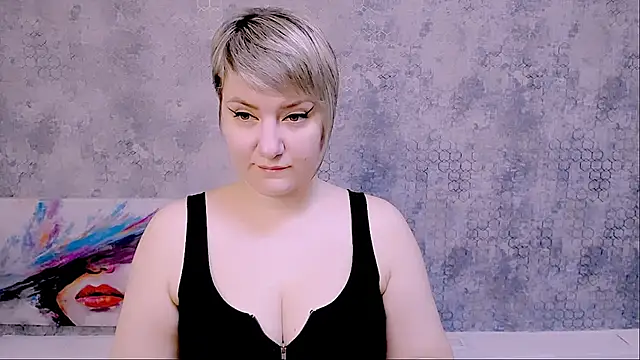 Snapshot of Djullia chatting on 03-10-25, 06:05 Djullia online show from 03-10-25, 06:05