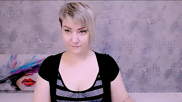 Snapshot of Djullia chatting on 09-17-25, 05:42 Djullia online show from 09-17-25, 05:42