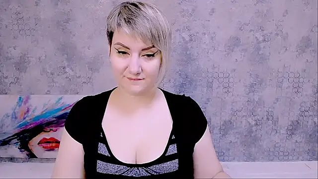 Snapshot of Djullia chatting on 09-27-25, 05:01 Djullia online show from 09-27-25, 05:01
