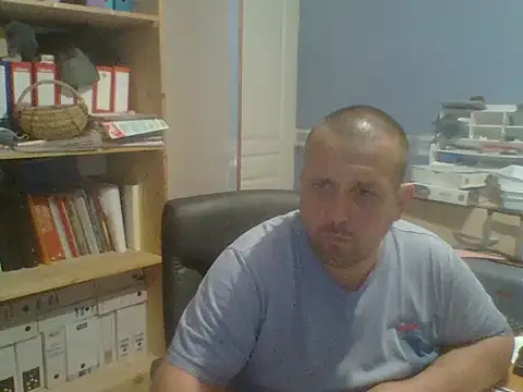 manubm03 online show from 05-27-26, 04:26
