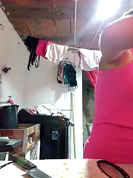 annie-19 online show from 12-19-24, 06:34