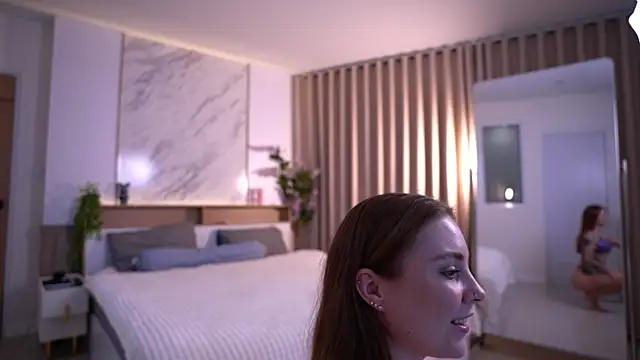 Cute Foxyxh online show from 06-21-26, 02:52