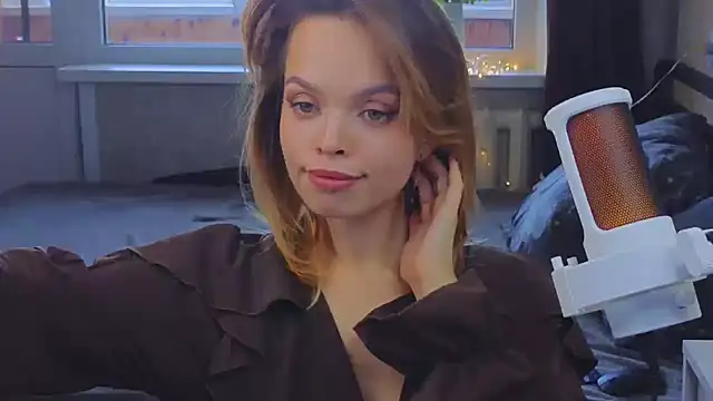 sinteas online show from 10-21-25, 10:27