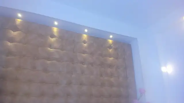 violet giraldo online show from 04-29-26, 07:09