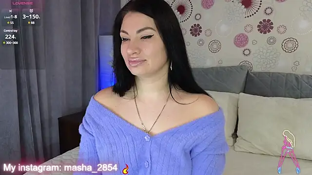 Snapshot of Madelynn chatting on 02-09-25, 11:47 Madelynn online show from 02-09-25, 11:47