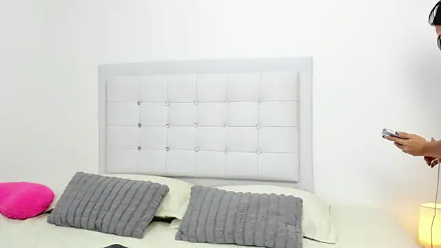 Snapshot of Sofia_Blosom chatting on 12-04-25, 12:53 Sofia Blosom online show from 12-04-25, 12:53