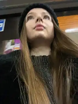 KrisMagnoly online show from 01-12-25, 06:49