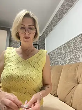 sensualEmilia online show from 06-10-26, 06:29