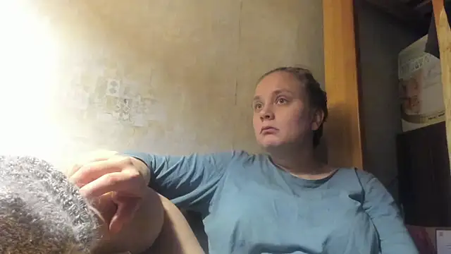 Snapshot of FrumCake chatting on 12-31-24, 01:04 FrumCake online show from 12-31-24, 01:04