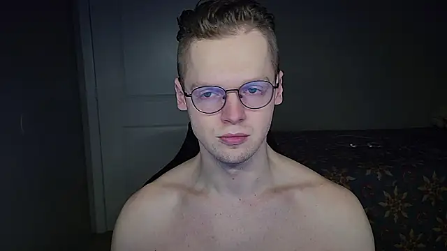 Snapshot of doloresman chatting on 02-03-26, 11:43 doloresman online show from 02-03-26, 11:43