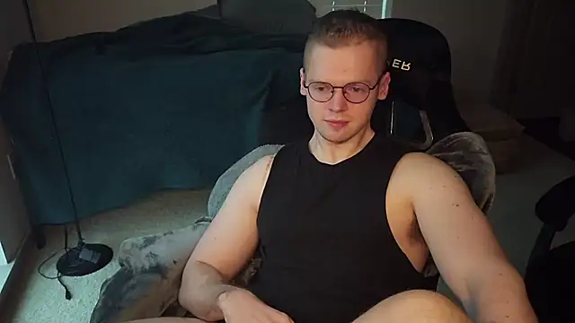 Snapshot of doloresman chatting on 04-02-26, 12:08 doloresman online show from 04-02-26, 12:08