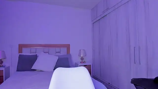 mia hank online show from 03-13-25, 11:51