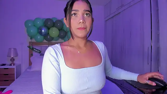 mia hank online show from 03-19-25, 11:39