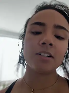 Snapshot of Lea_Foster chatting on 09-21-25, 07:59 Lea Foster online show from 09-21-25, 07:59