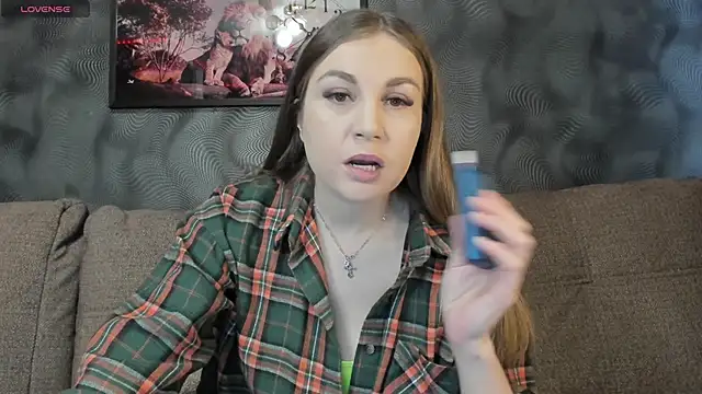 Snapshot of CassieMils chatting on 03-01-25, 07:41 CassieMils online show from 03-01-25, 07:41