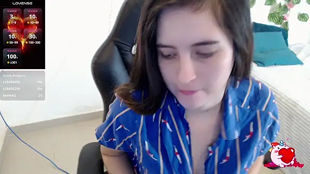 Snapshot of tania_sweet__ chatting on 01-26-25, 06:06 tania sweet online show from 01-26-25, 06:06