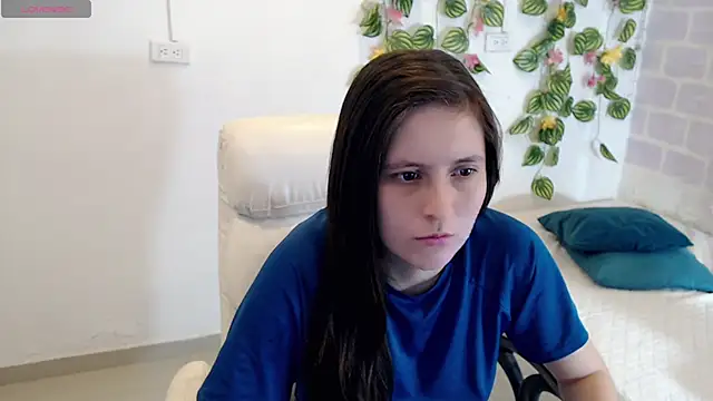 Snapshot of tania_sweet__ chatting on 11-21-25, 03:11 tania sweet online show from 11-21-25, 03:11