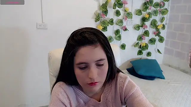 Snapshot of tania_sweet__ chatting on 12-19-25, 03:52 tania sweet online show from 12-19-25, 03:52