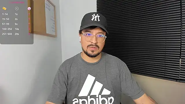 DaviidEvans  online show from 12-10-24, 06:33