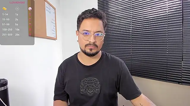 DaviidEvans  online show from 12-21-24, 08:32