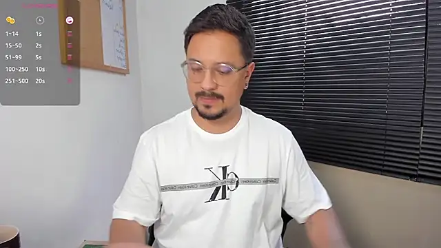 DaviidEvans  online show from 12-30-24, 08:47