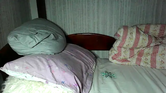 Alma Evelynne online show from 12-02-25, 11:00