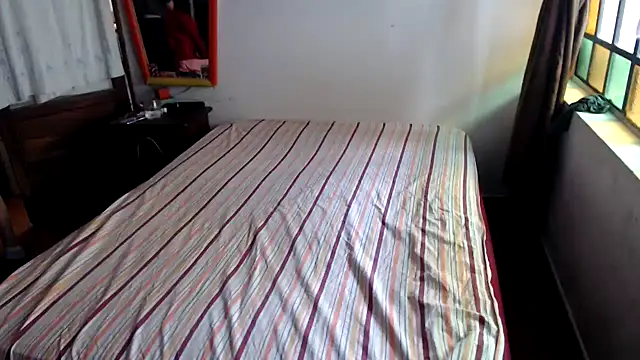 Snapshot of deftoolceles chatting on 11-21-25, 02:16 deftoolceles online show from 11-21-25, 02:16