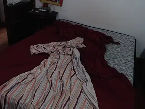 Snapshot of deftoolceles chatting on 11-24-25, 10:53 deftoolceles online show from 11-24-25, 10:53