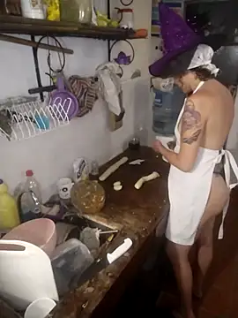 Snapshot of deftoolceles chatting on 12-20-25, 02:51 deftoolceles online show from 12-20-25, 02:51