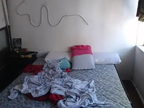 Snapshot of deftoolceles chatting on 03-11-26, 02:12 deftoolceles online show from 03-11-26, 02:12