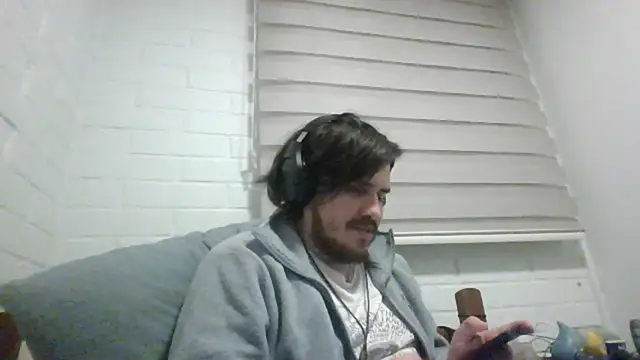 hung weeb online show from 05-26-26, 03:57