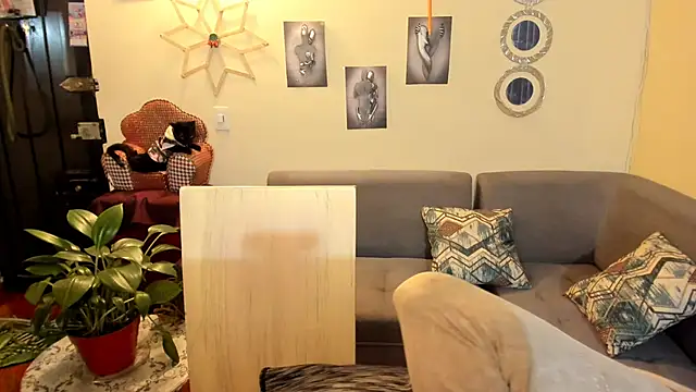 emma luxy online show from 02-21-25, 04:18