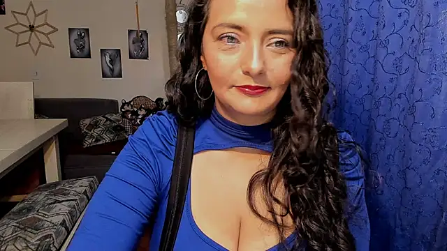 emma luxy online show from 09-10-25, 10:32