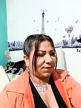 Snapshot of Alyona21 chatting on 12-02-24, 12:09 Alyona21 online show from 12-02-24, 12:09