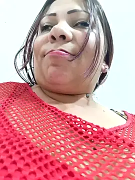 Snapshot of Alyona21 chatting on 02-06-25, 12:22 Alyona21 online show from 02-06-25, 12:22