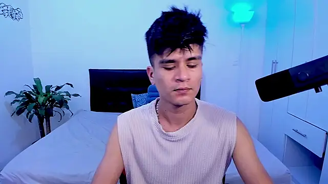 Eiden allenx online show from 01-28-25, 01:49