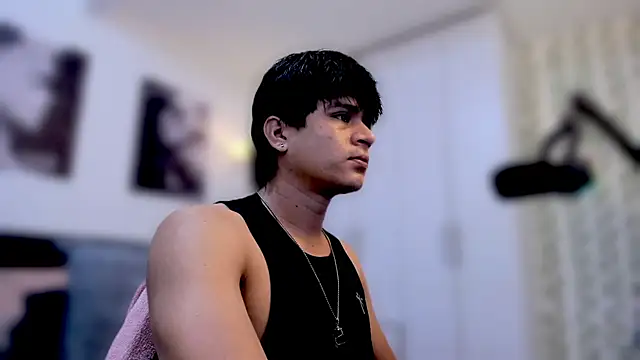 Eiden allenx online show from 10-19-25, 02:18