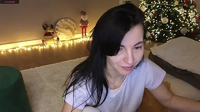 Mary love16 online show from 12-24-24, 06:50