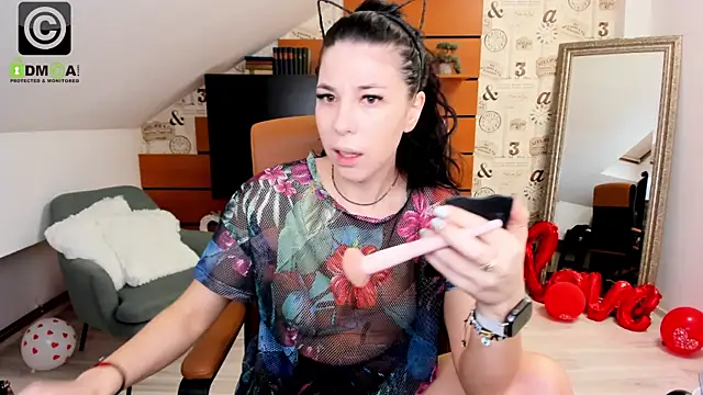 Snapshot of EmillyTaylor chatting on 03-12-25, 04:08 EmillyTaylor online show from 03-12-25, 04:08
