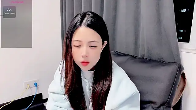 candy-yiyi online show from 03-30-26, 01:23