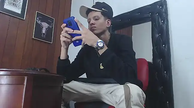 Snapshot of GaboReyes chatting on 12-18-24, 03:58 GaboReyes online show from 12-18-24, 03:58
