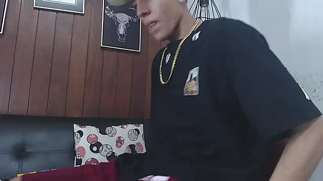 Snapshot of GaboReyes chatting on 02-13-25, 01:59 GaboReyes online show from 02-13-25, 01:59